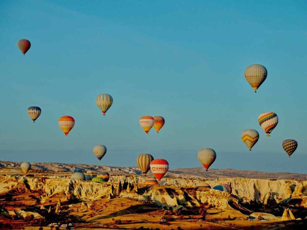 Dove volare in mongolfiera in Italia e quanto costa davvero